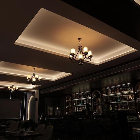 Hotel Carnival Parbhani Екстер'єр фото