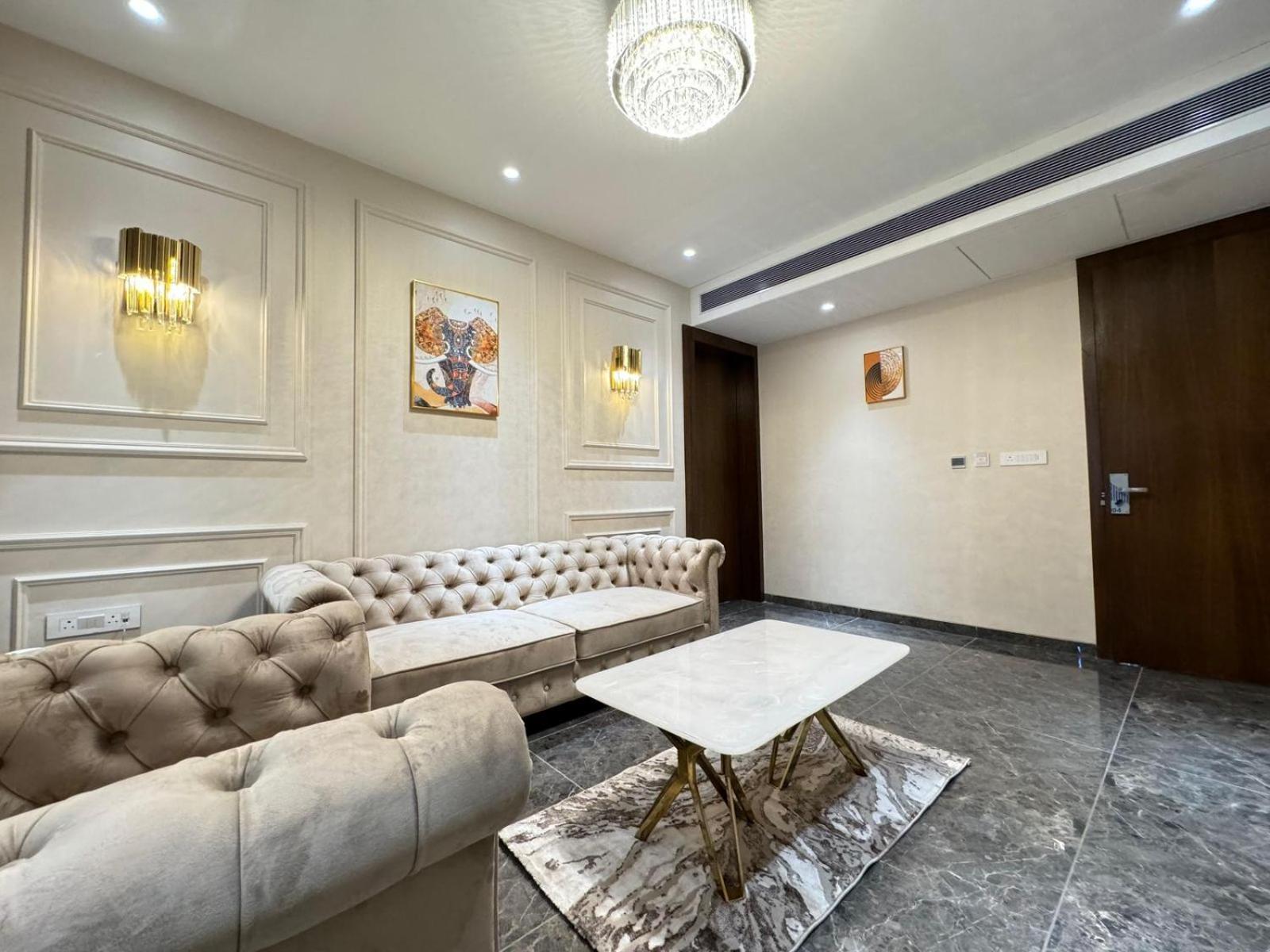 Hotel Carnival Parbhani Екстер'єр фото